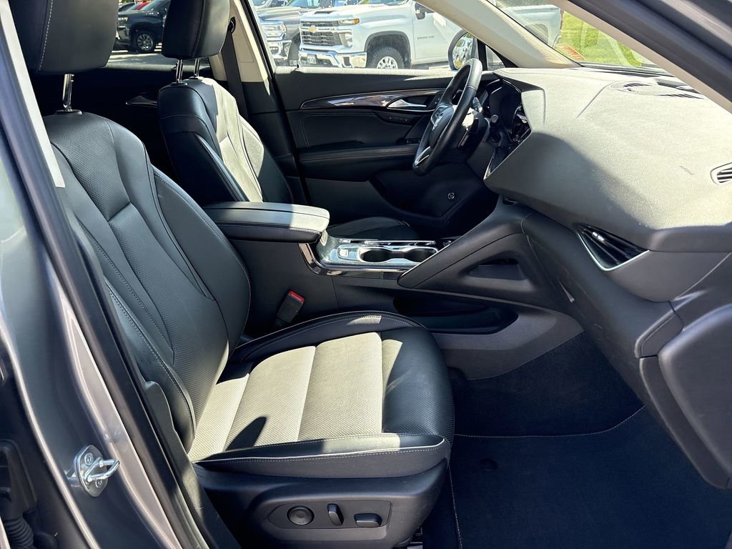 Used 2021 Buick Envision Essence image 29