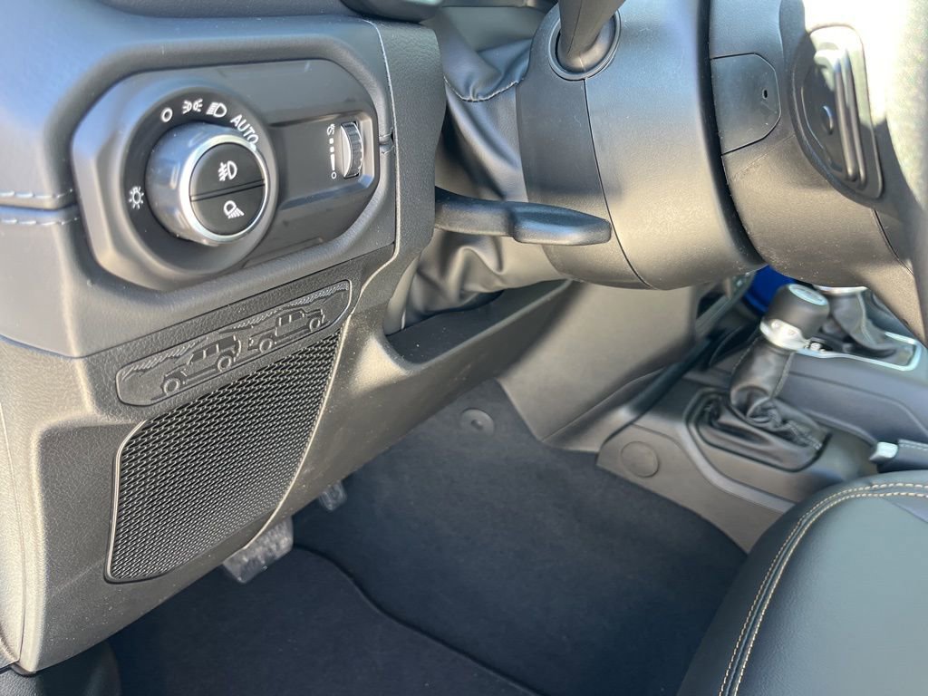 New 2026 Jeep Gladiator Sport image 7