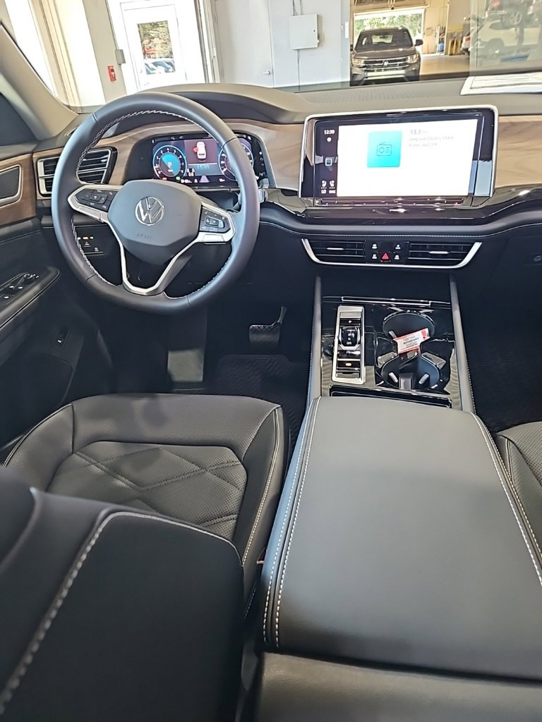 New 2026 Volkswagen Atlas SE image 27