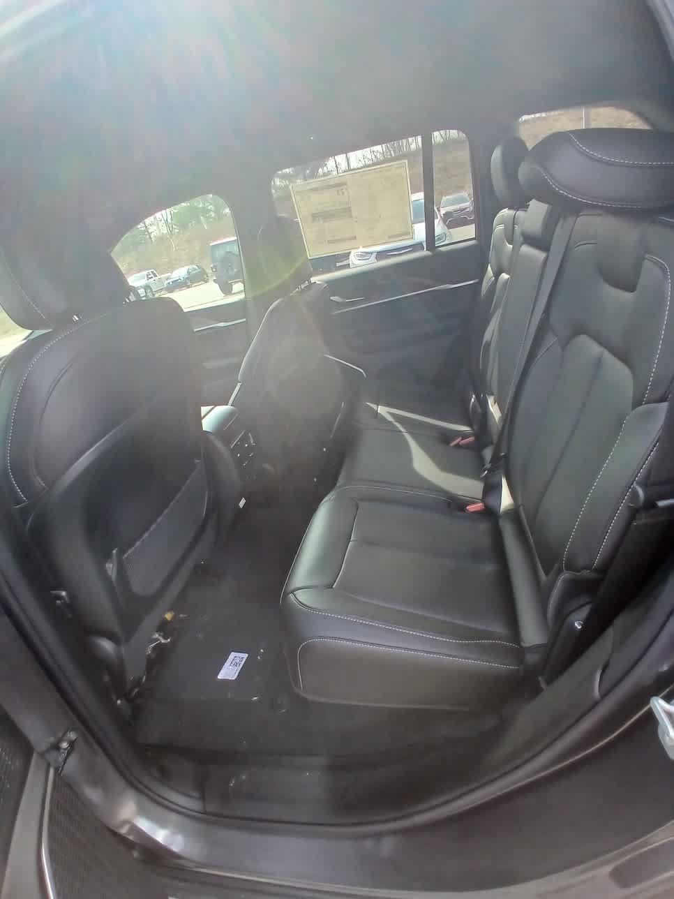 New 2026 Jeep Grand Cherokee Limited w/ Limited Altitude Package AWD/4WD image 13