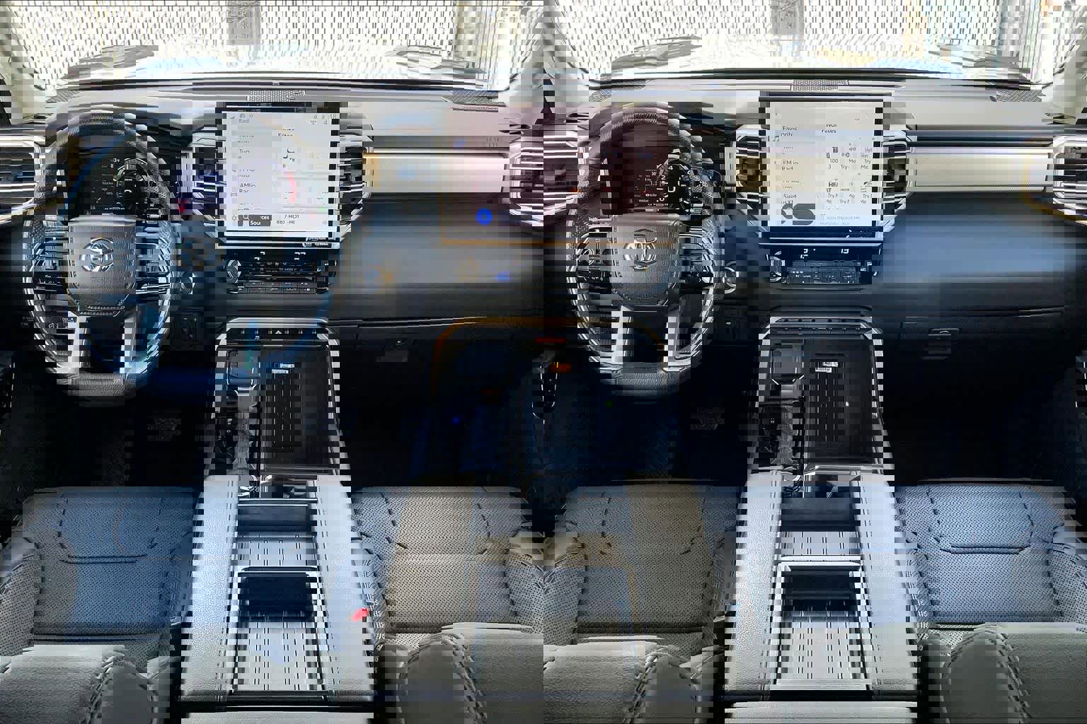 Used 2024 Toyota Tundra Limited w/ Power Package image 27