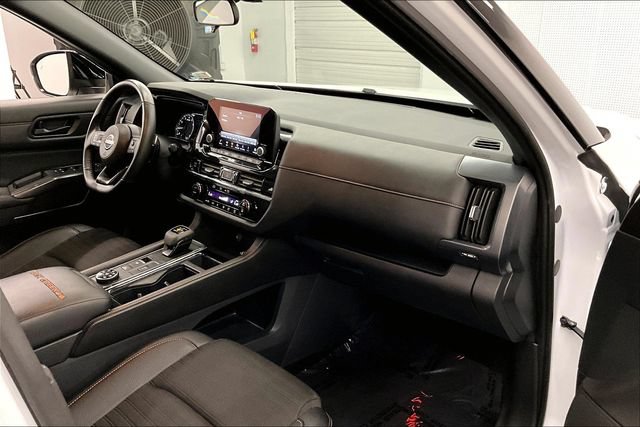 Used 2025 Nissan Pathfinder Rock Creek AWD/4WD image 18