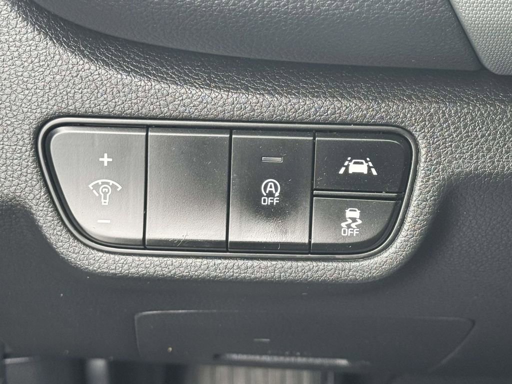 Used 2022 Kia Seltos LX image 17