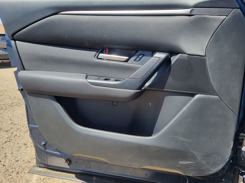 Used 2025 MAZDA CX-50 AWD 2.5 S w/ Cargo Package image 6