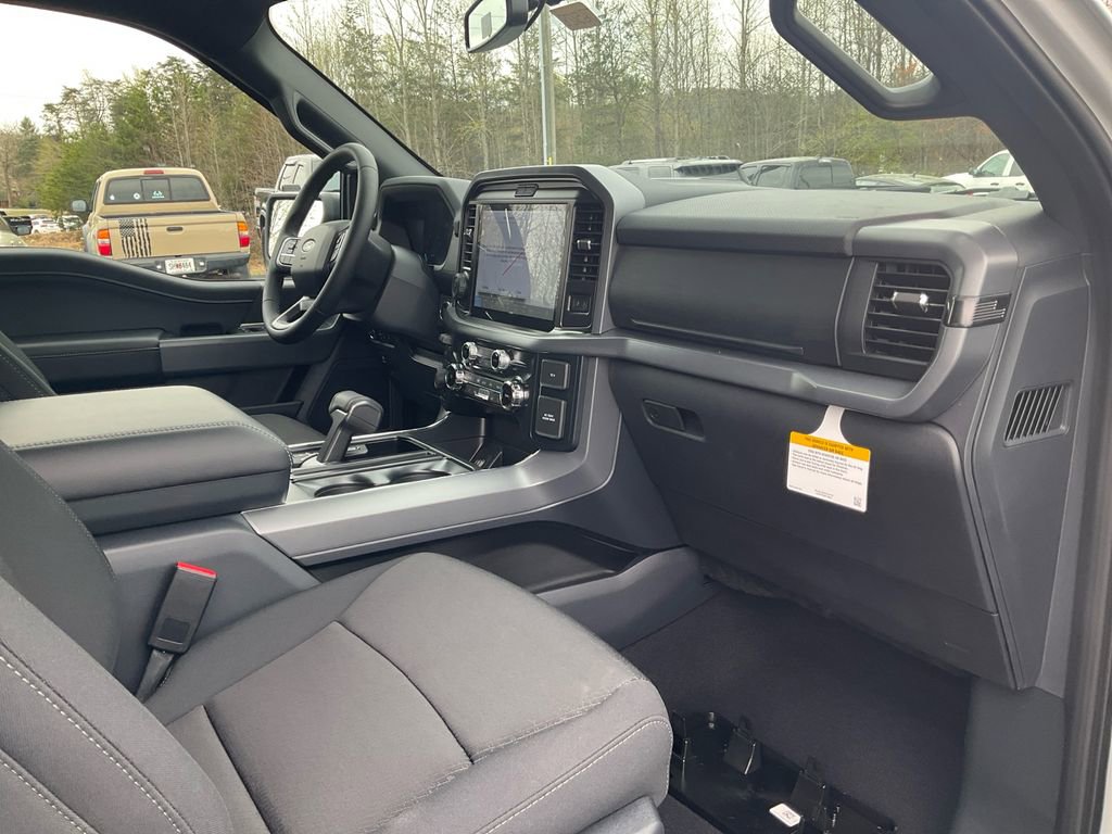 New 2026 Ford F150 XLT w/ Equipment Group 302A MID image 11
