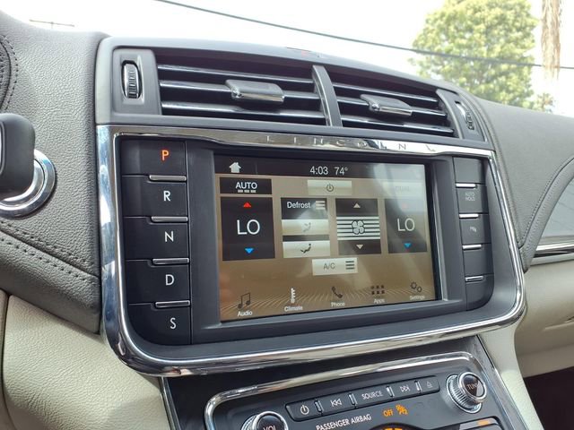 Used 2018 Lincoln Continental Premiere FWD image 14