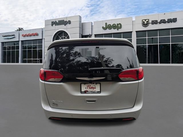 New 2026 Chrysler Voyager LX FWD image 5