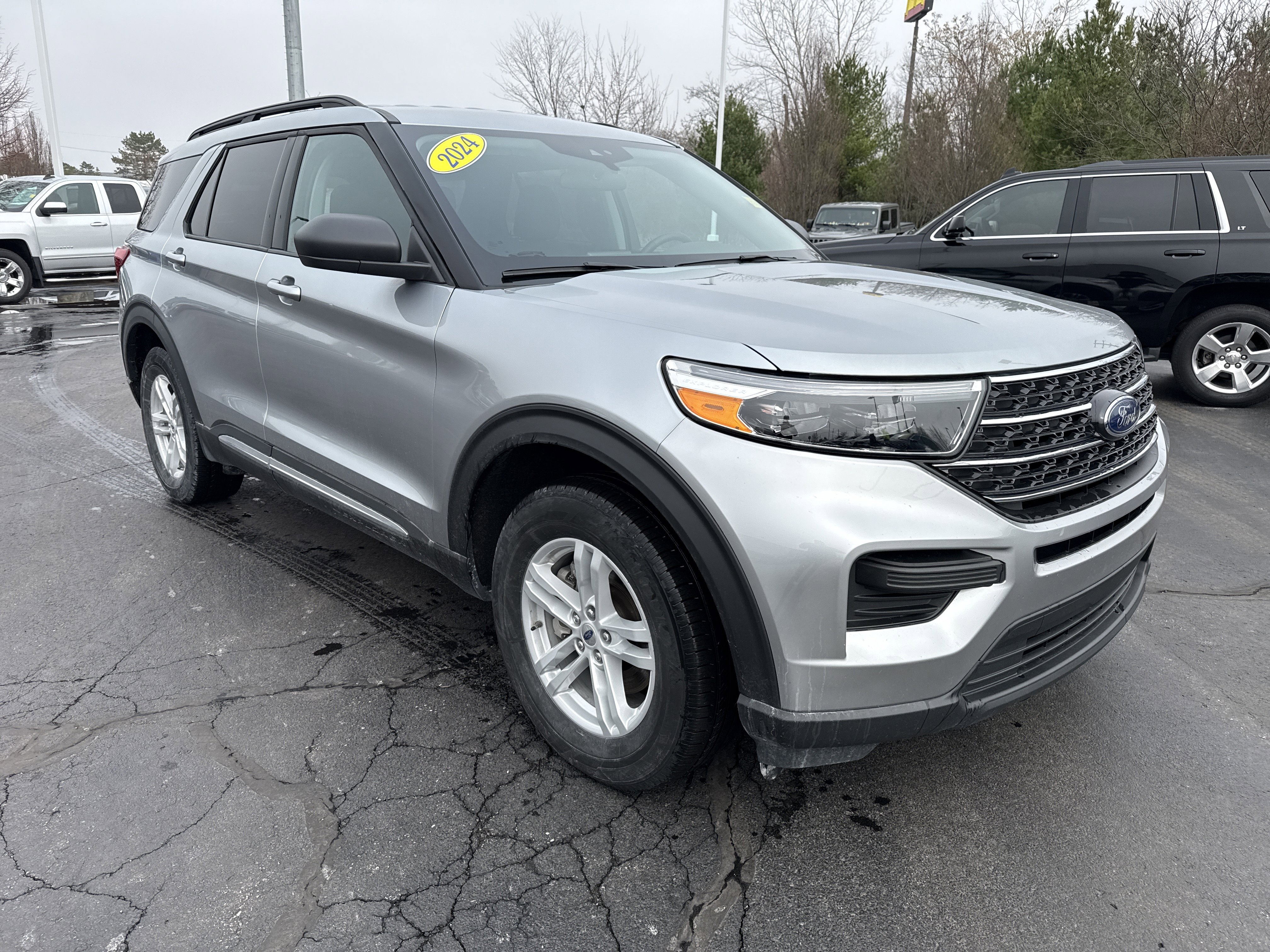 Certified 2024 Ford Explorer XLT image 11