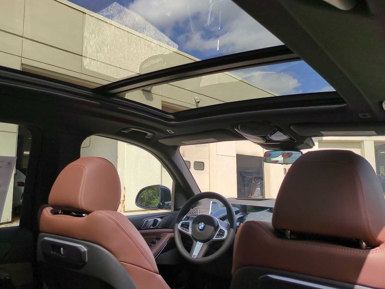 New 2026 BMW X5 xDrive40i w/ M Sport Package image 22