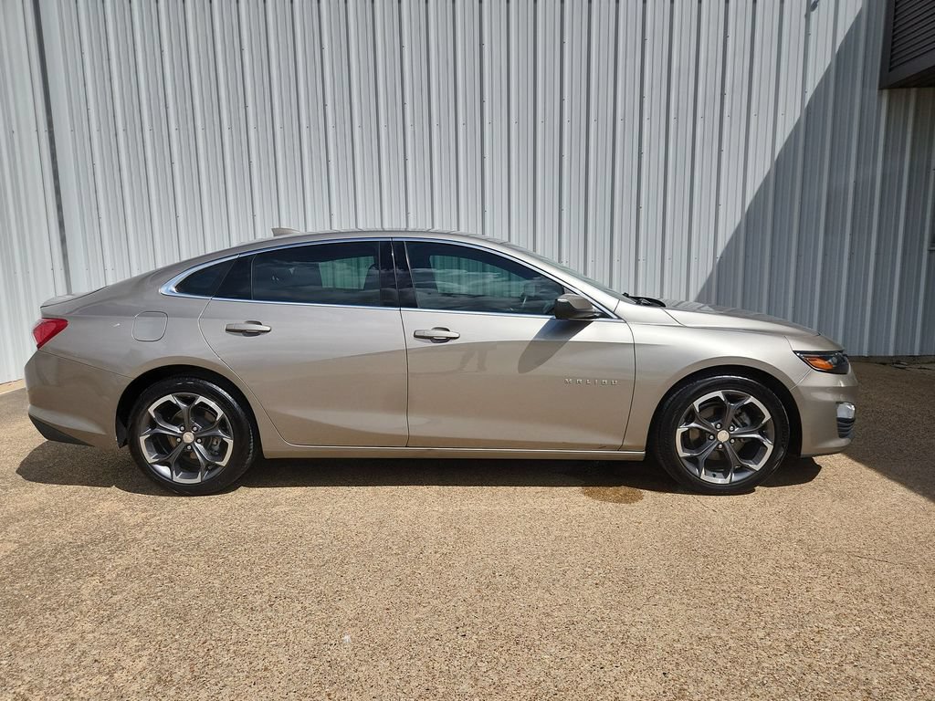 Used 2022 Chevrolet Malibu LT FWD image 23