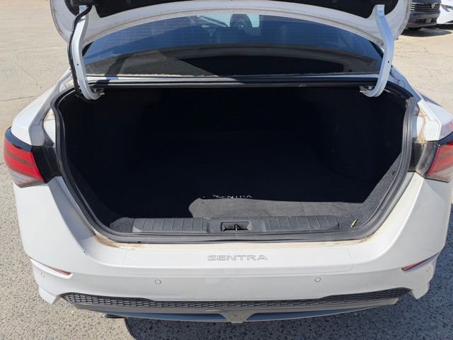Used 2022 Nissan Sentra SR w/ SR Premium Package FWD image 12