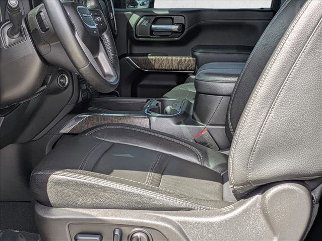 Used 2023 GMC Sierra 2500 Denali w/ Denali Black Diamond Edition image 17