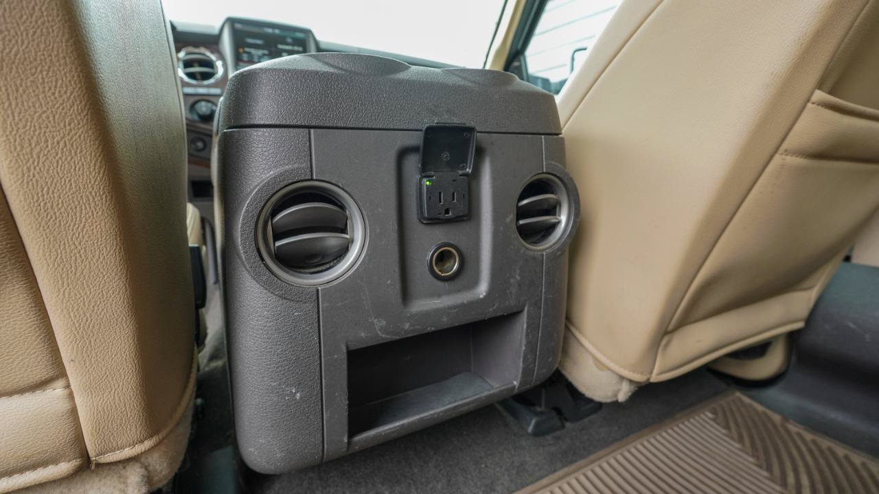 Used 2015 Ford F350 Lariat w/ Lariat Ultimate Package AWD/4WD image 25