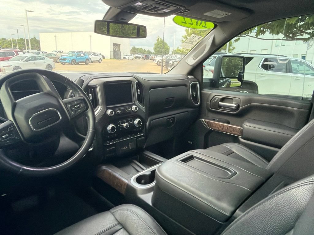 Used 2022 GMC Sierra 3500 Denali AWD/4WD image 7