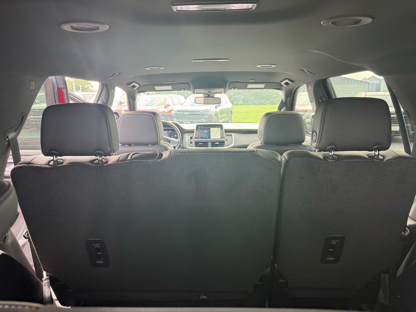 Used 2022 Chevrolet Tahoe Premier AWD/4WD image 18