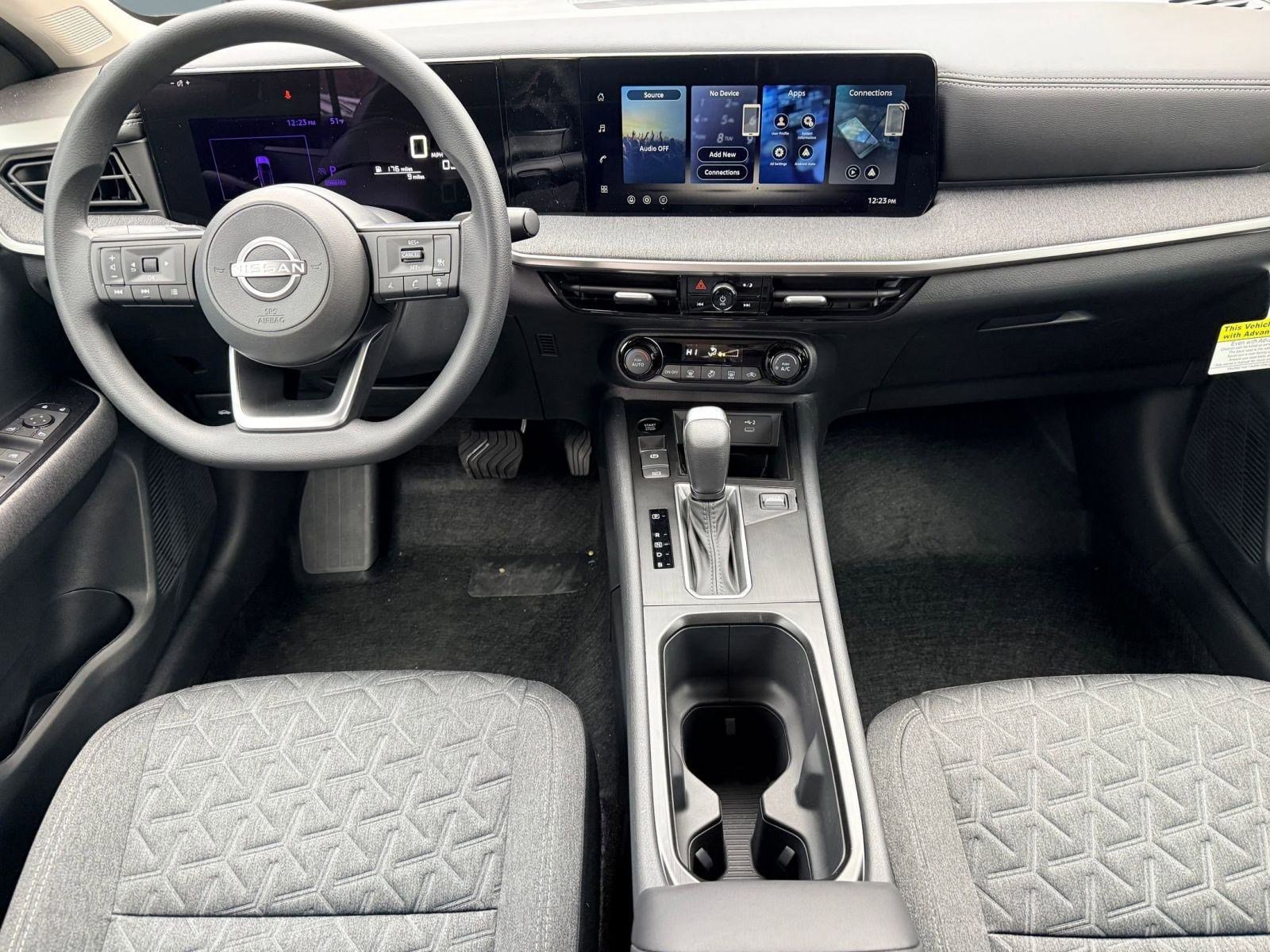 New 2026 Nissan Kicks SV w/ Charging Package image 12