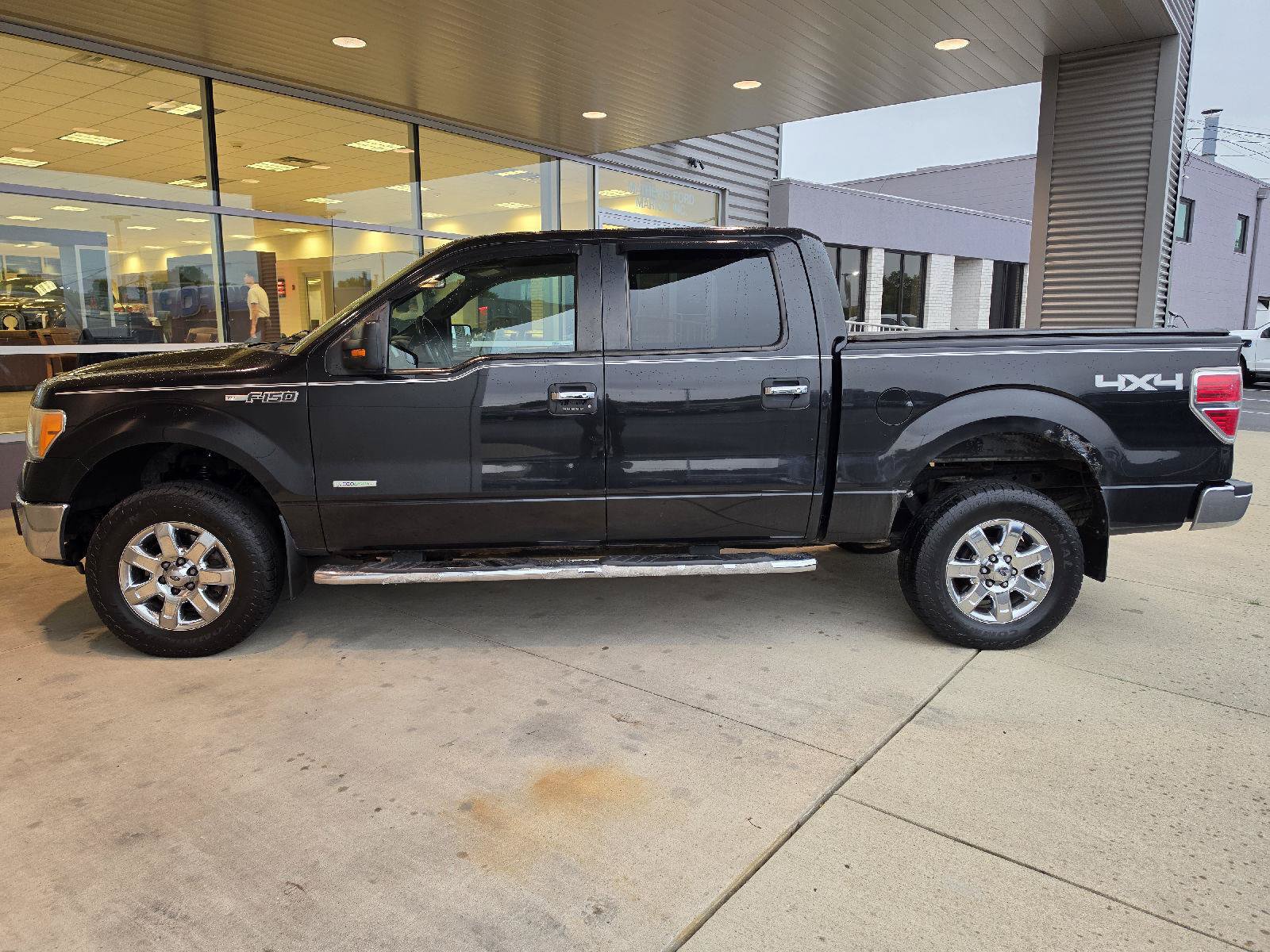 Used 2014 Ford F150 XLT w/ Equipment Group 302A Luxury AWD/4WD image 2