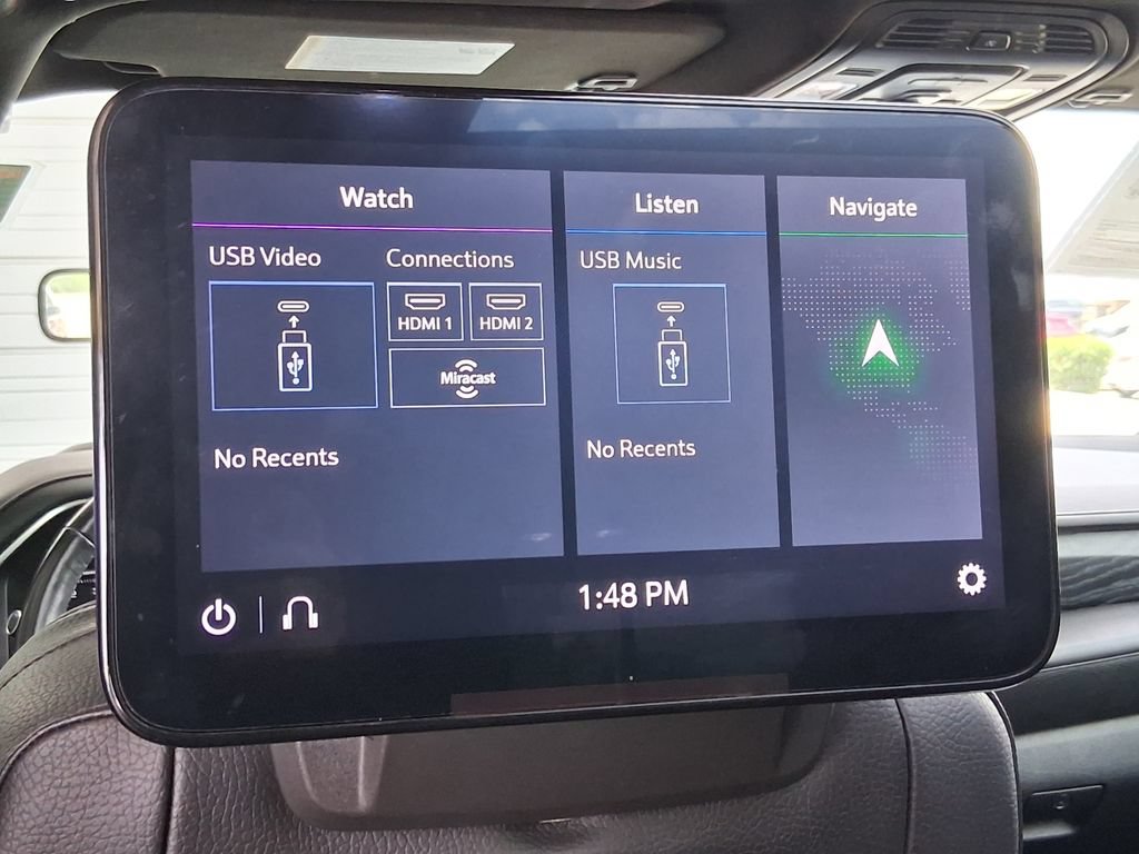 Used 2021 GMC Yukon Denali w/ Denali Premium Package RWD image 23