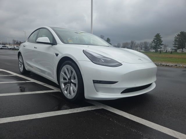 Used 2022 Tesla Model 3 Long Range image 1