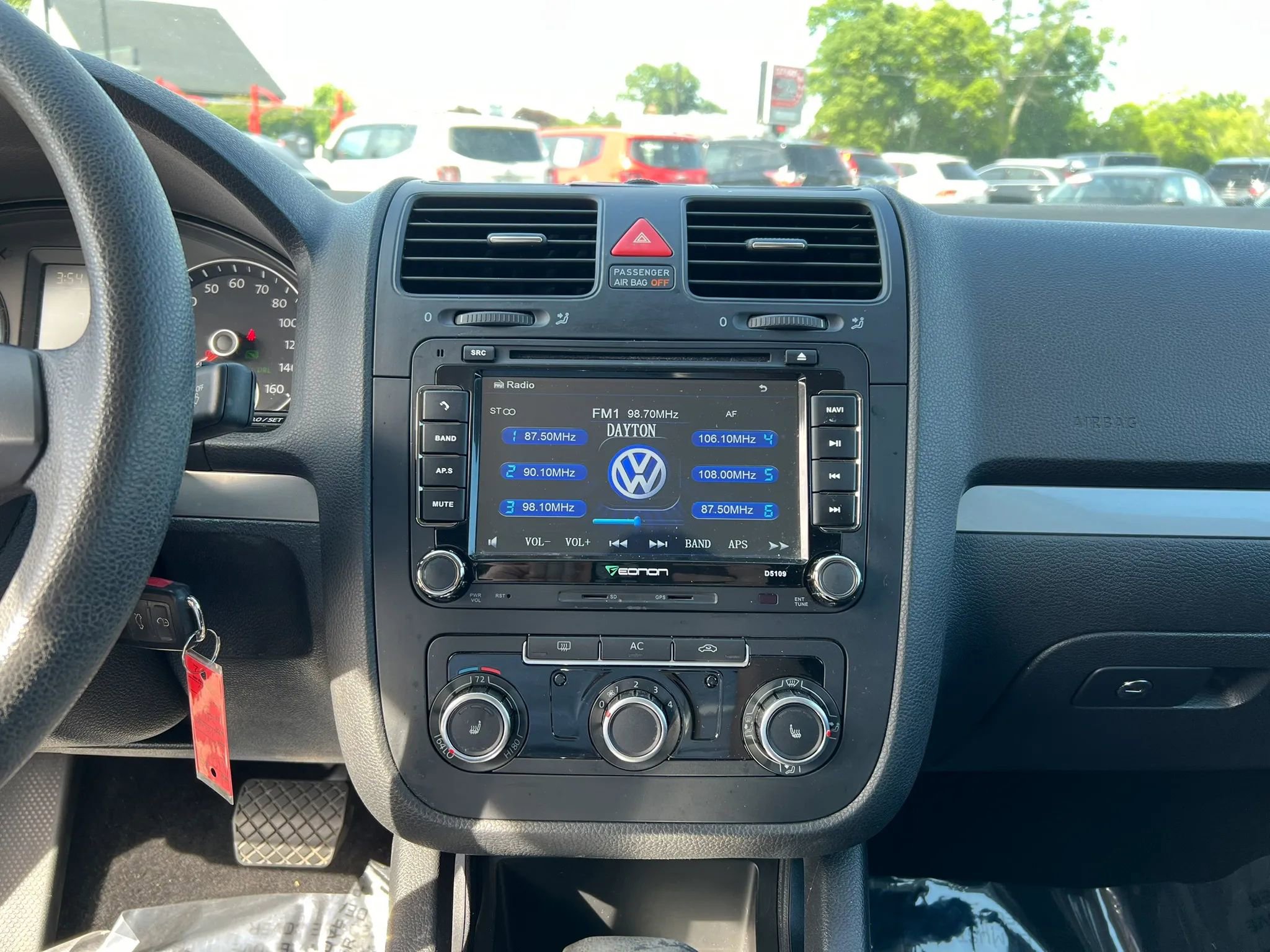 Used 2010 Volkswagen Jetta S FWD image 17