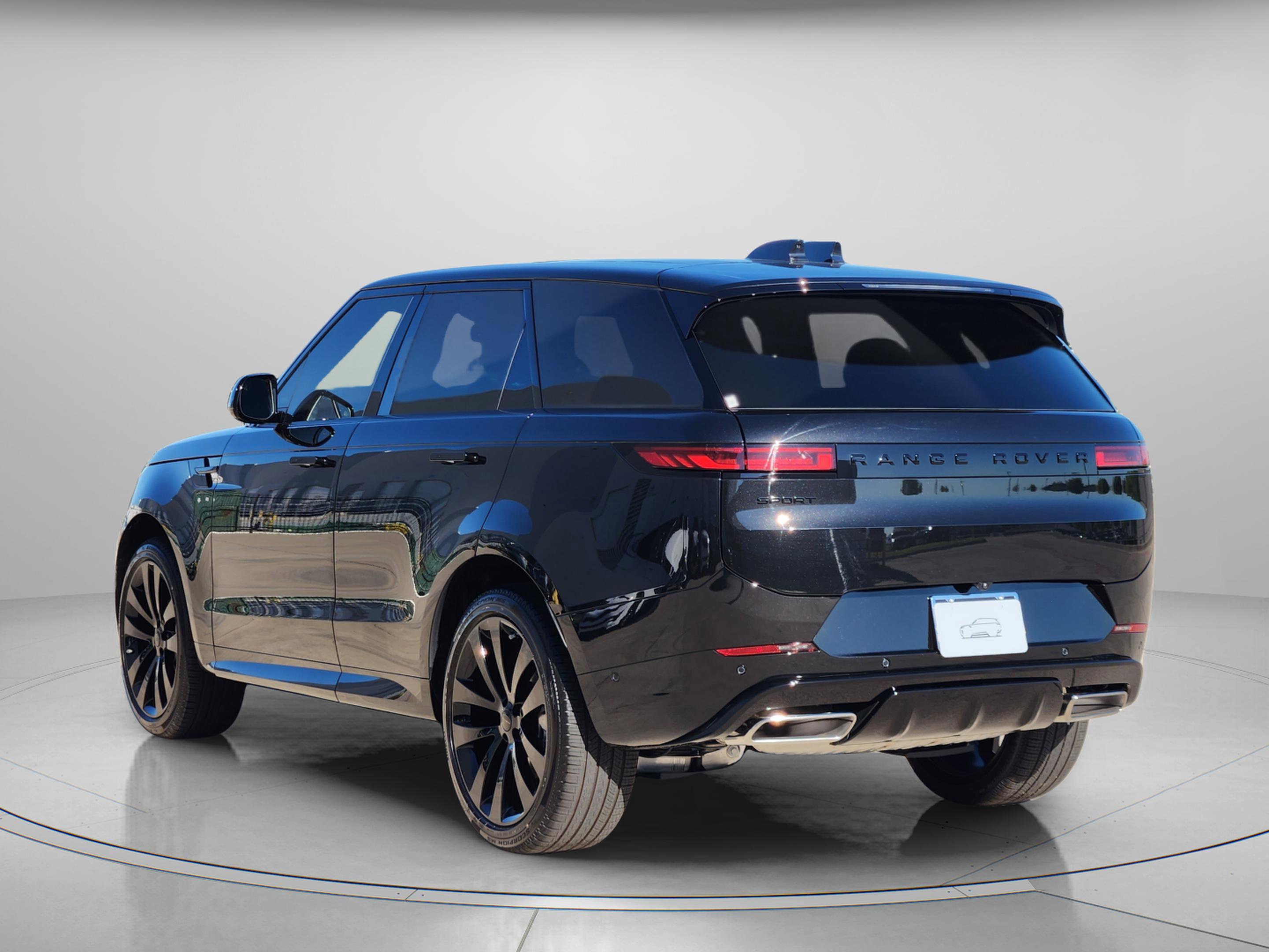 New 2026 Land Rover Range Rover Sport Dynamic SE AWD/4WD image 3