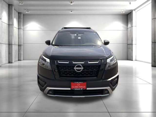 Used 2024 Nissan Pathfinder Rock Creek image 2