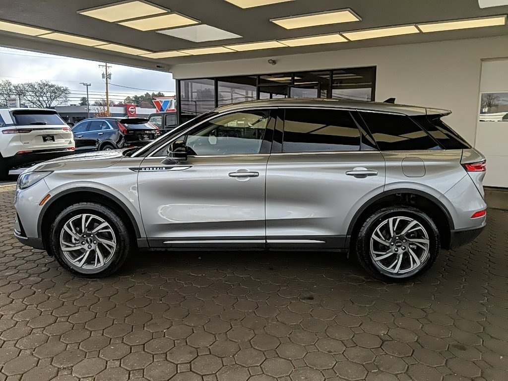 Used 2023 Lincoln Corsair FWD w/ Equipment Group 101A image 8