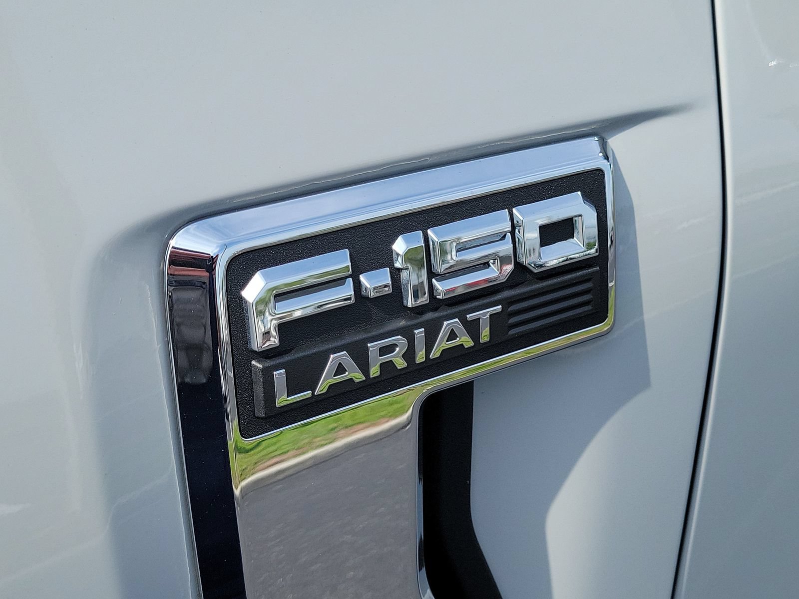Used 2024 Ford F150 Lariat w/ Tow/Haul Package AWD/4WD image 7