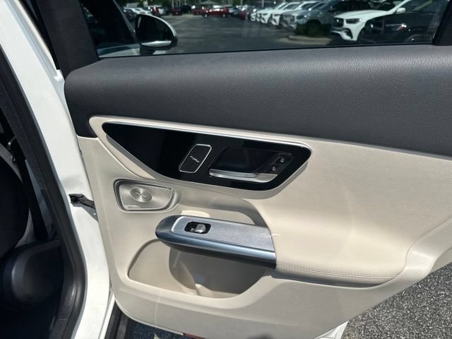 Used 2026 Mercedes-Benz GLC 300 4MATIC image 37