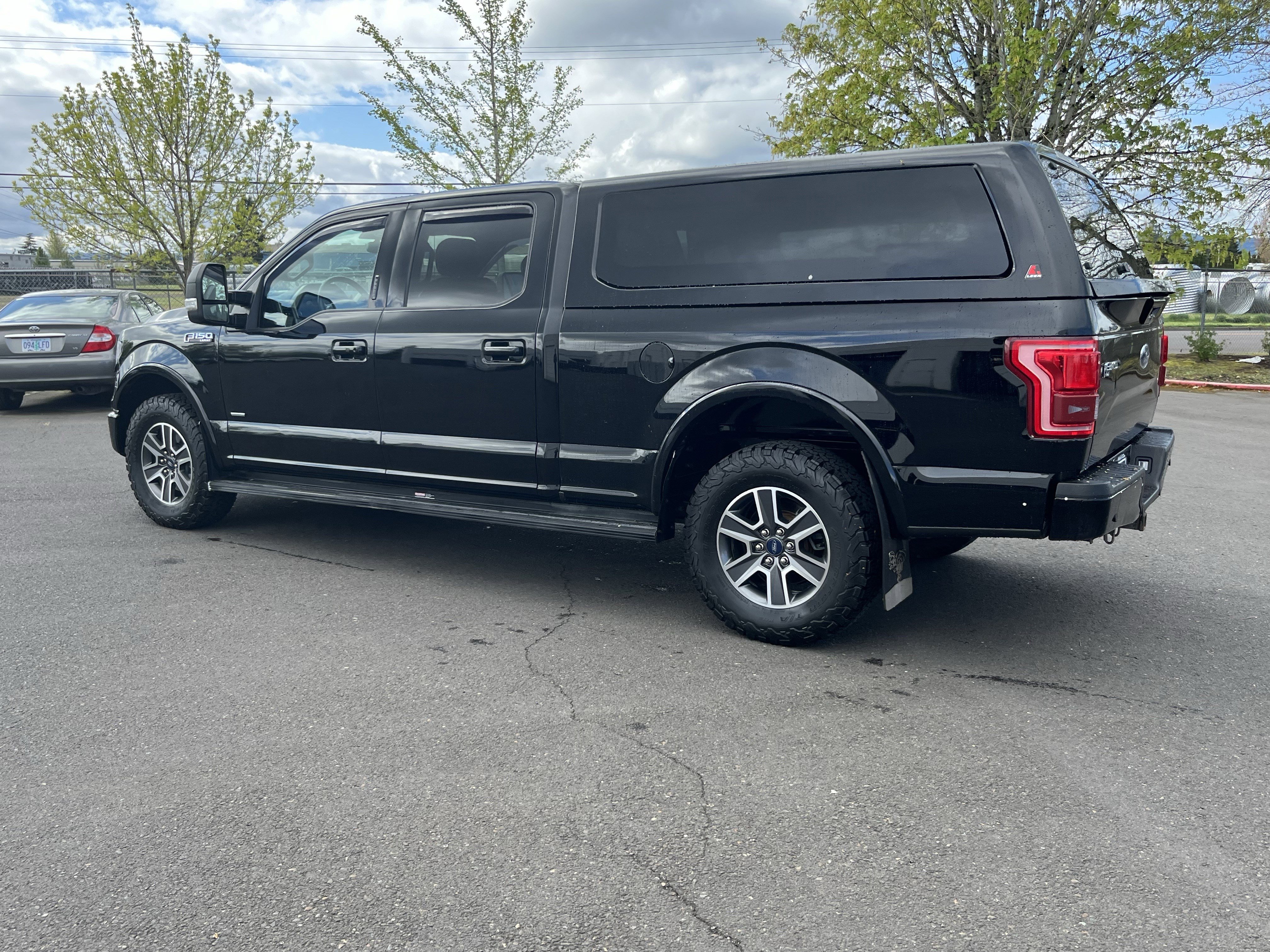 Used 2017 Ford F150 Lariat AWD/4WD image 3