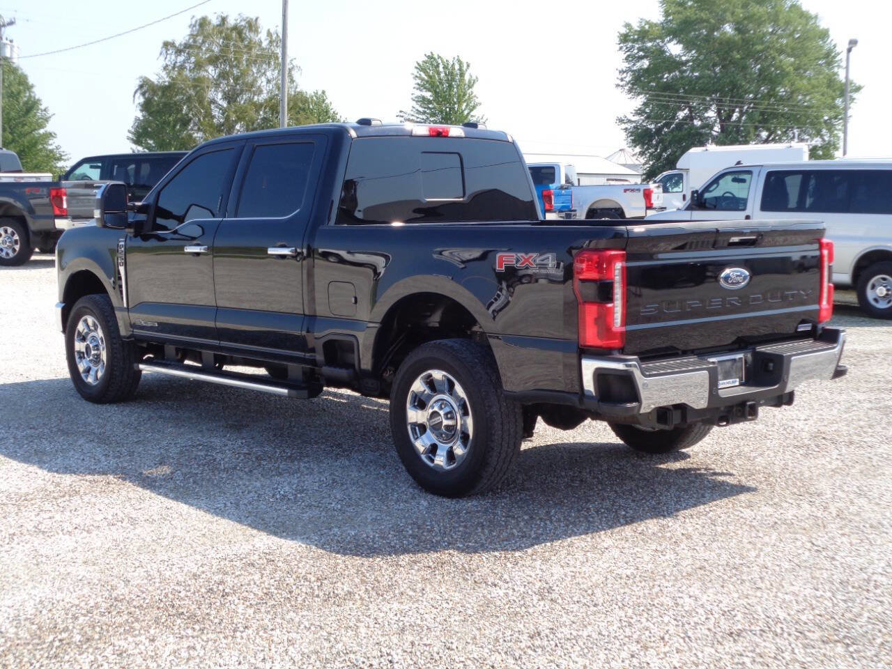 Used 2024 Ford F250 Lariat w/ Chrome Package image 9