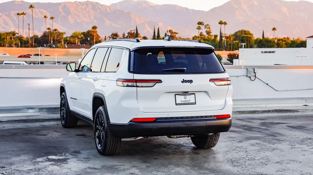 New 2025 Jeep Grand Cherokee L Altitude image 7