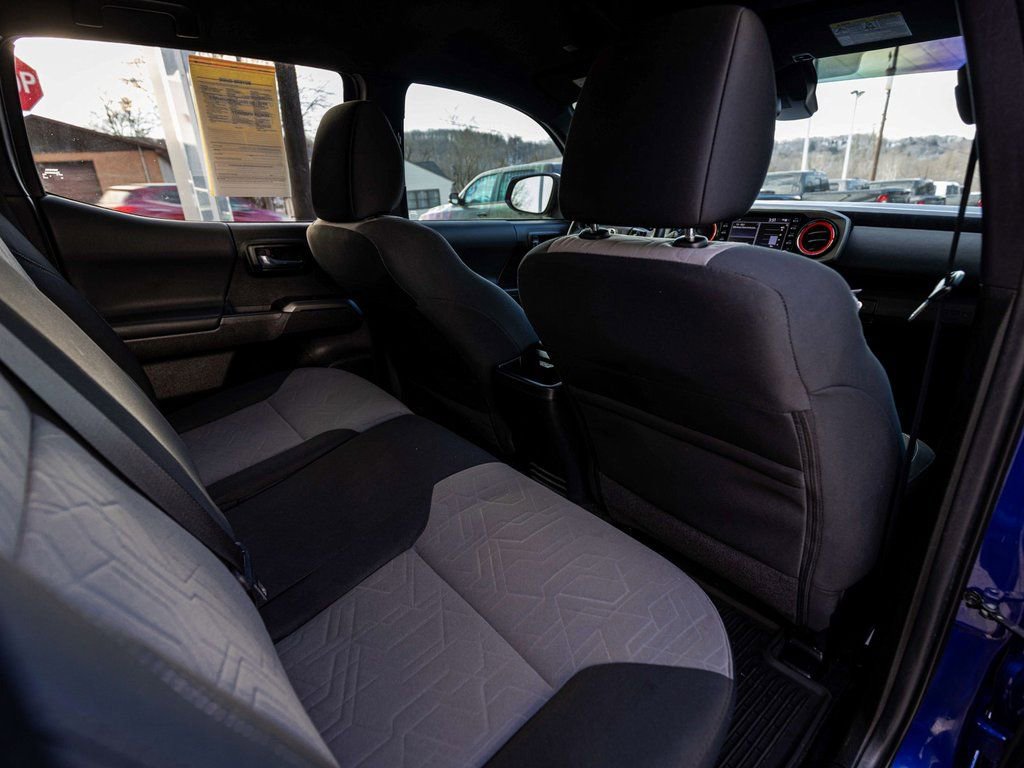 Used 2023 Toyota Tacoma TRD Off-Road w/ Technology Package image 30