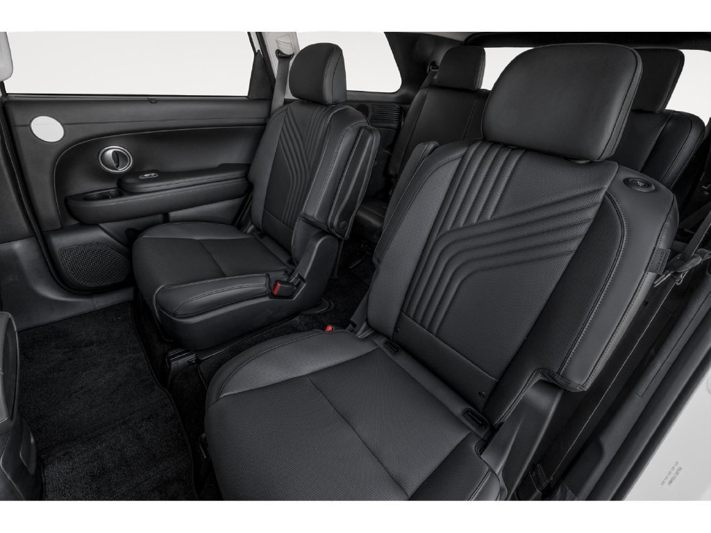 New 2027 Hyundai Palisade SEL Premium FWD image 8