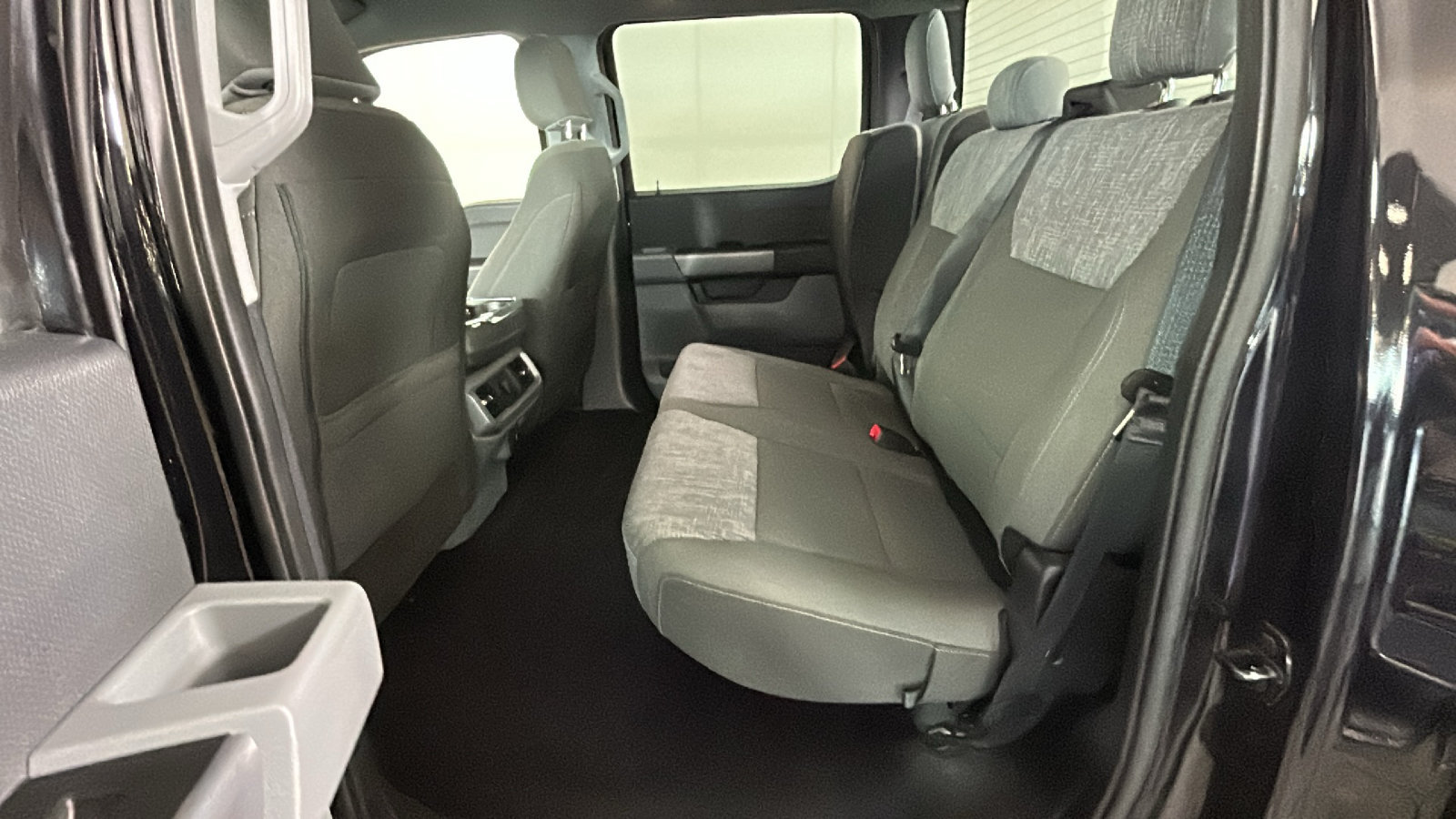 Used 2023 Ford F150 XLT AWD/4WD image 30