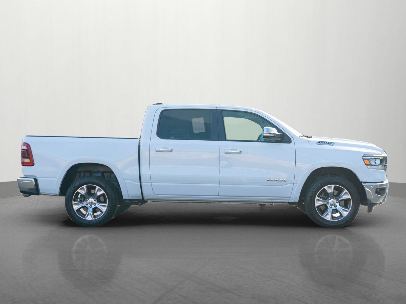 Used 2022 RAM 1500 Laramie image 8