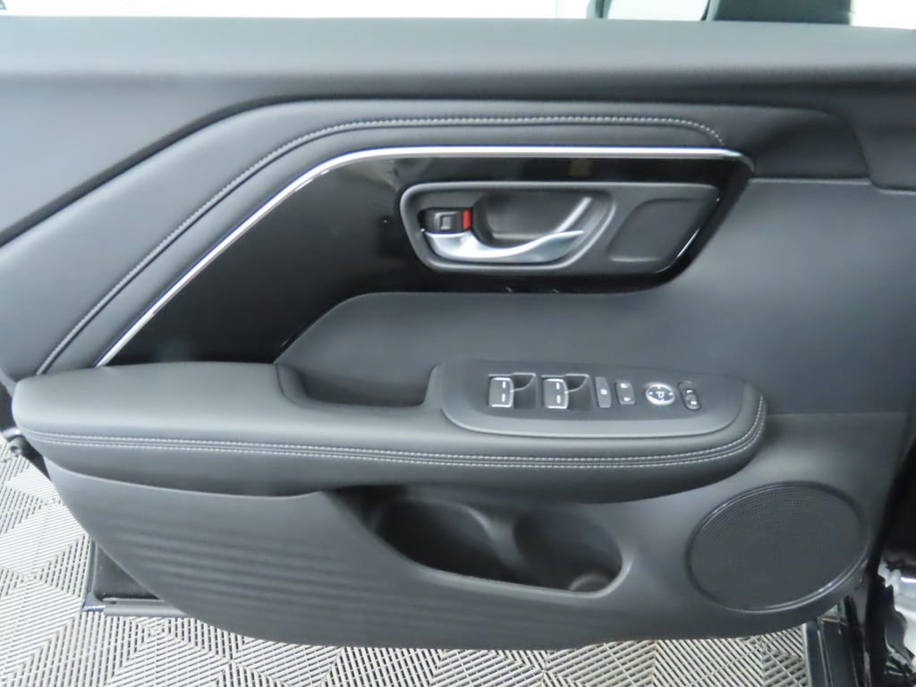 Used 2025 Acura ADX FWD image 26