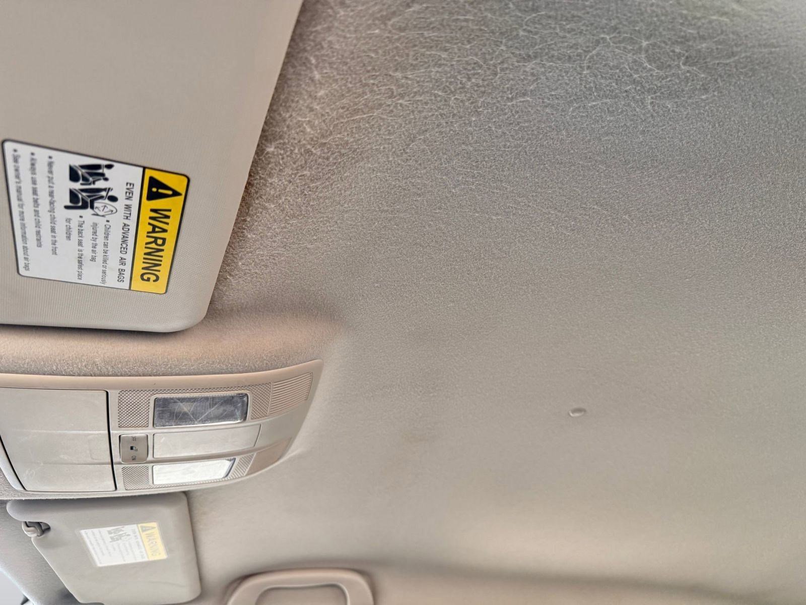 Used 2019 Toyota Yaris LE image 18