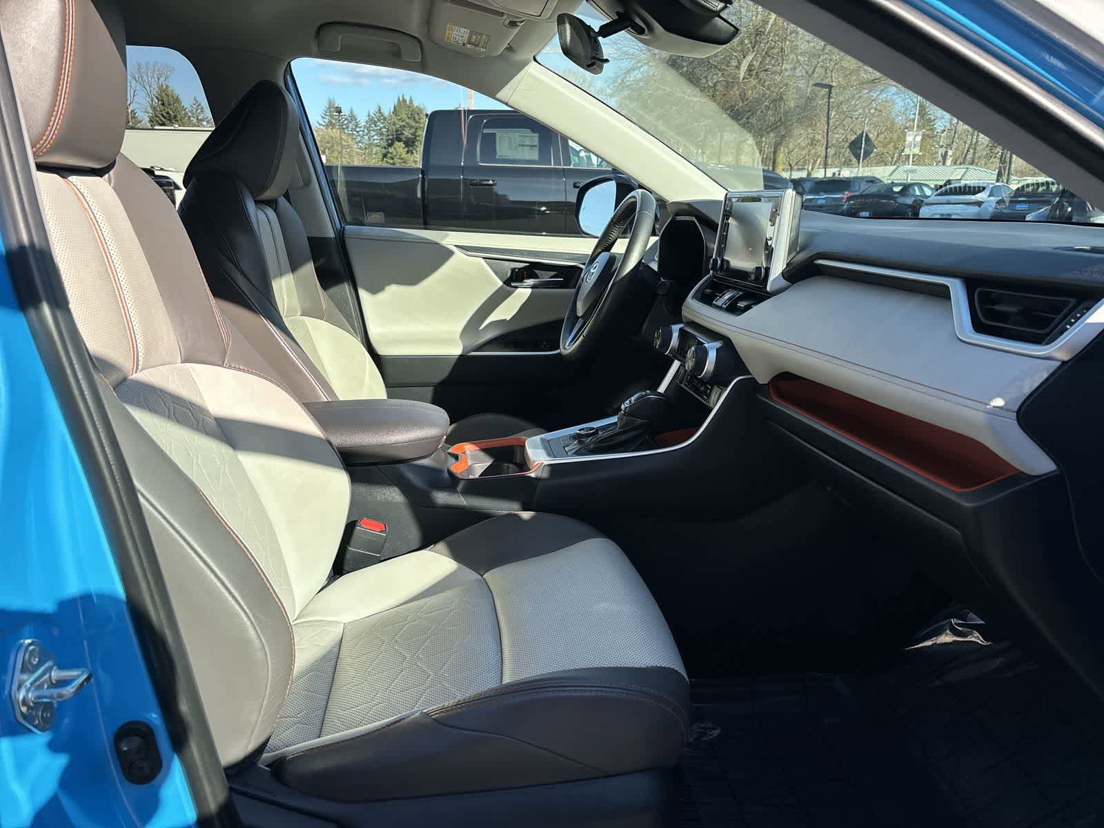 Used 2019 Toyota RAV4 Adventure w/ Cold Weather Package AWD/4WD image 7