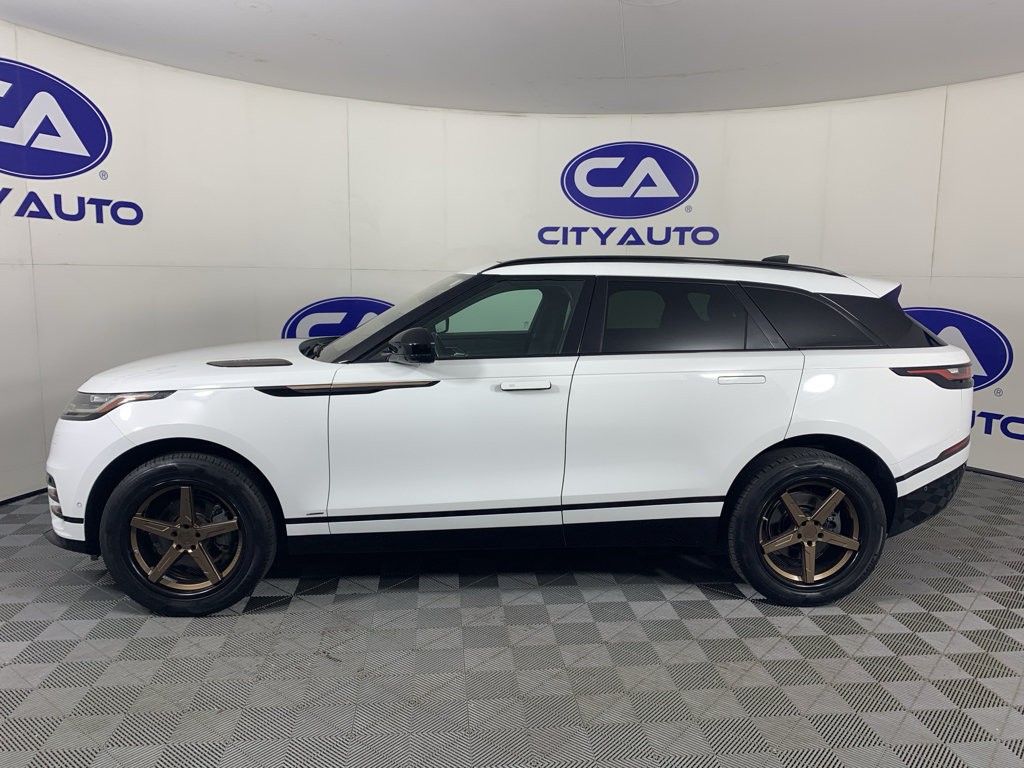 Used 2018 Land Rover Range Rover Velar R-Dynamic SE AWD/4WD image 6