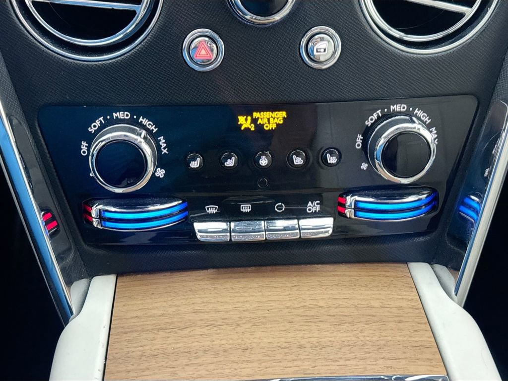 Used 2020 Rolls-Royce Cullinan image 16