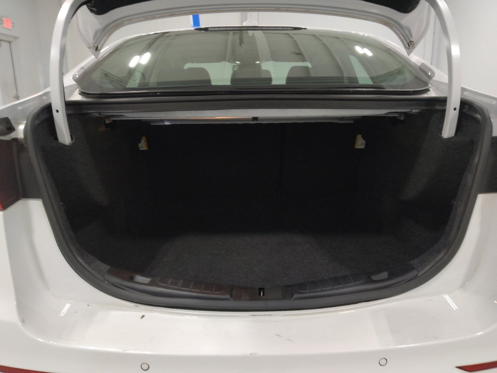 Used 2020 Ford Fusion SE FWD image 29