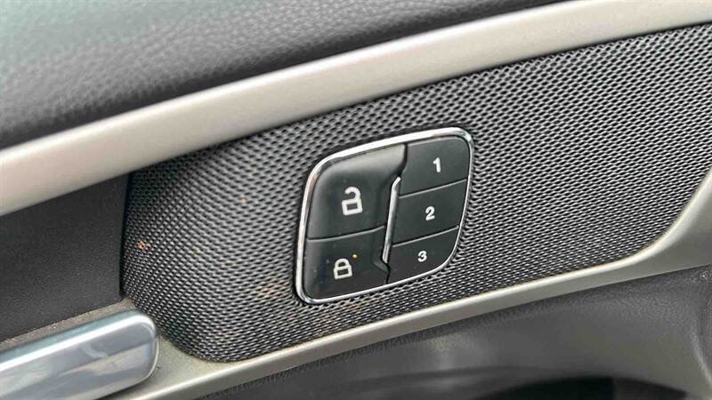 Used 2013 Ford Fusion SE image 26