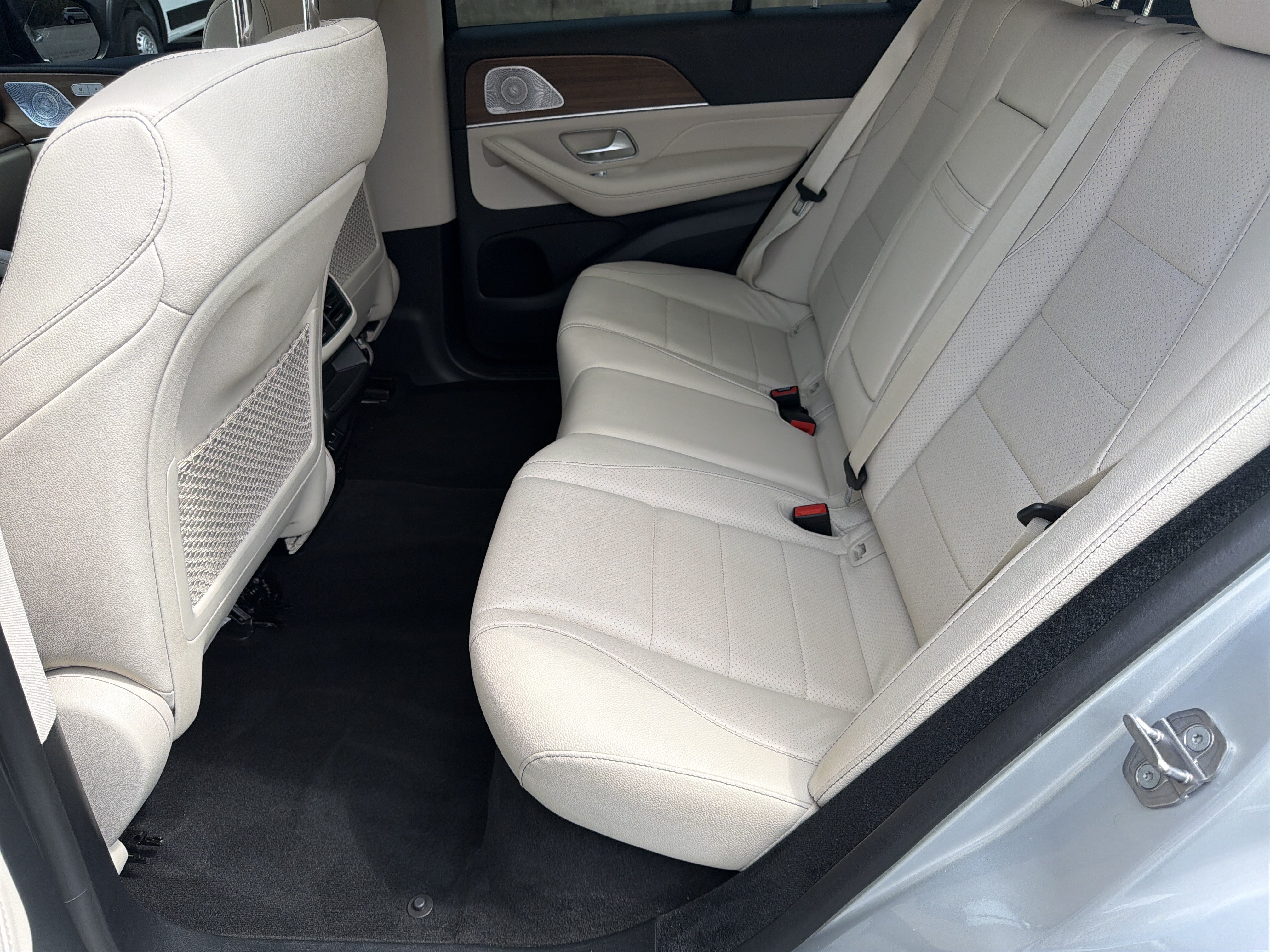 Used 2021 Mercedes-Benz GLE 350 w/ AMG Line Exterior image 26