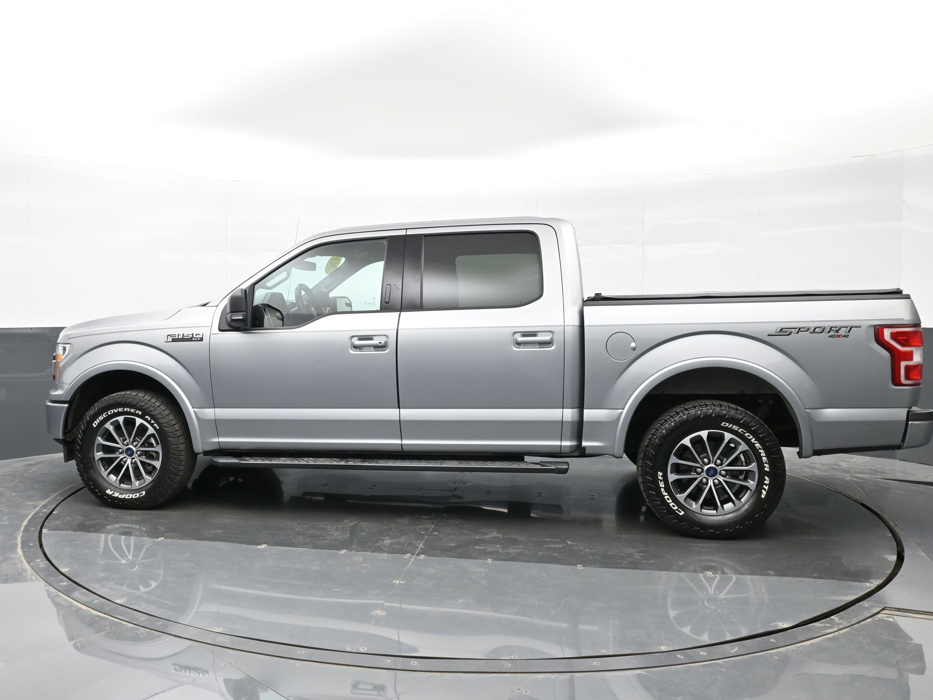 Used 2020 Ford F150 XLT w/ Equipment Group 302A Luxury image 9