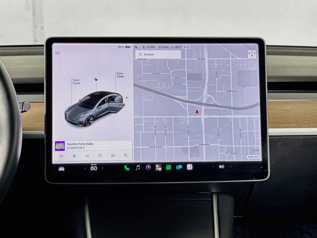Used 2018 Tesla Model 3 Mid Range RWD image 11