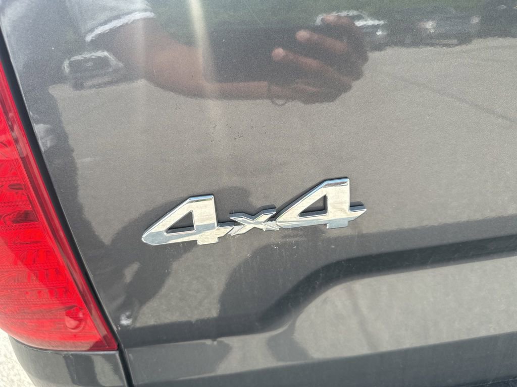 Used 2017 Toyota Tundra Limited w/ Limited Premium Package AWD/4WD image 20