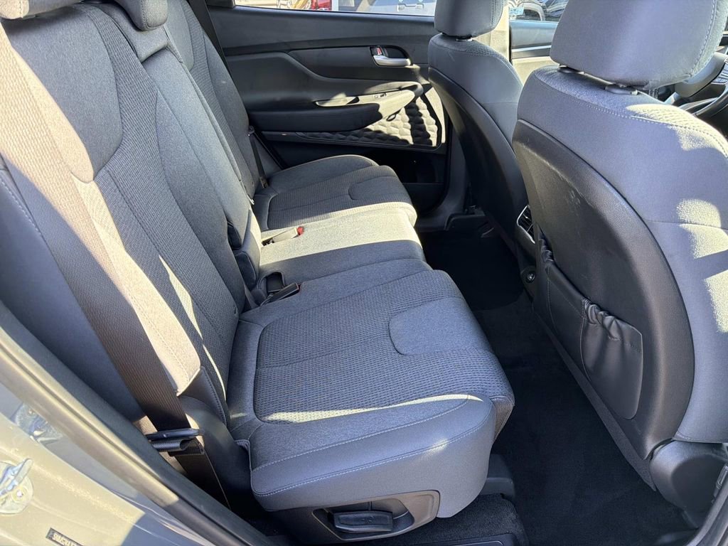 Used 2023 Hyundai Santa Fe SEL image 21