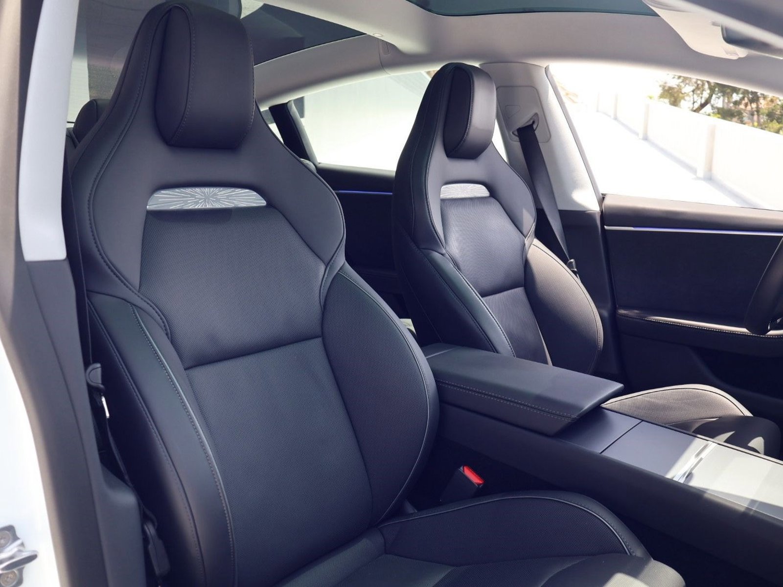 Used 2025 Tesla Model 3 Performance AWD/4WD image 23