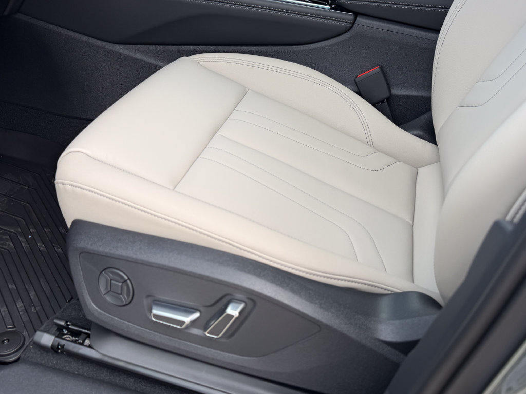 New 2026 Audi Q3 quattro 2.0T AWD/4WD image 21